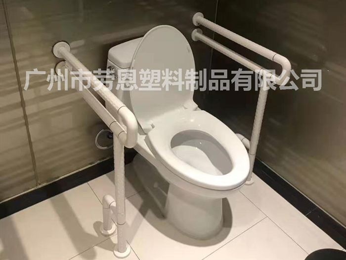 公共殘疾人廁所的衛(wèi)生間扶手和其他設(shè)施的具體尺寸是多少？