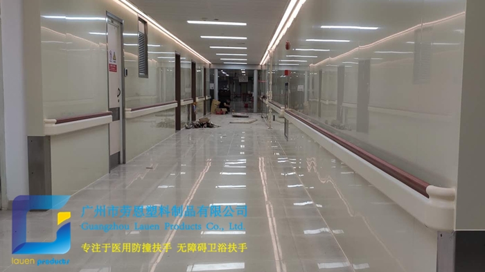 【廣東廣州】防撞扶手是用什么材料生產(chǎn)的？它的特點是什么？